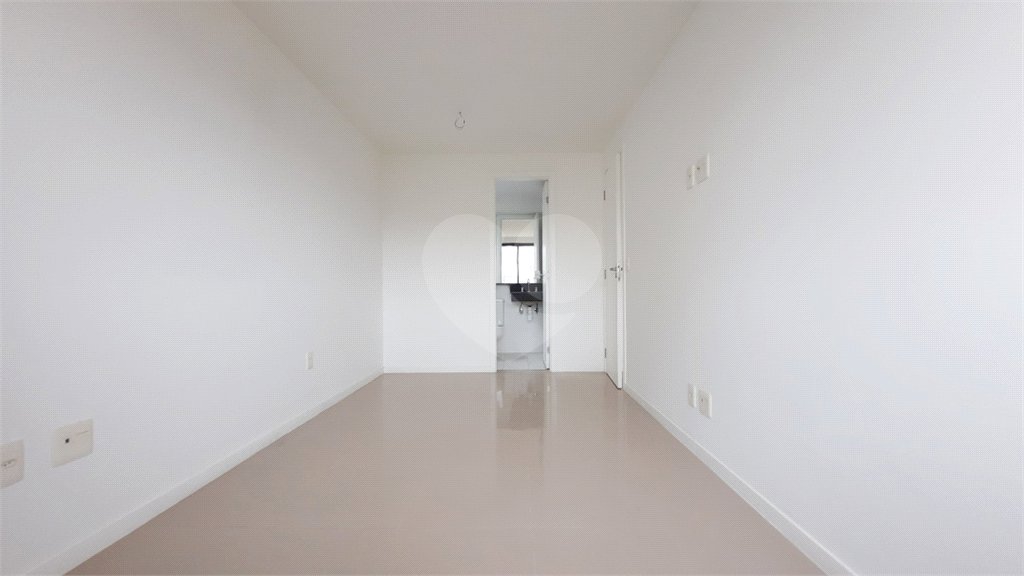 Cobertura à venda com 2 quartos, sendo 1 suíte,  em Tijuca, Rio de Janeiro, RJ