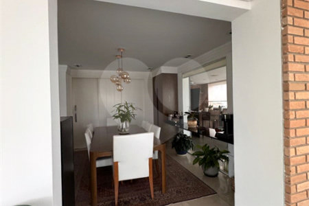 Apartamento à venda com 3 suítes em Vila Andrade, São Paulo, SP