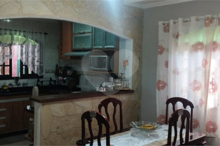 Casa à venda com 3 quartos em Parque Residencial Marengo, Itaquaquecetuba, SP