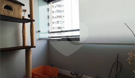 Apartamento à venda com 3 quartos, sendo 1 suíte,  em Vila Monumento, São Paulo, SP