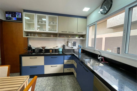 Casa à venda com 3 suítes em Jardim Itaperi, Atibaia, SP