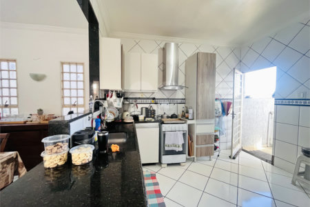 Casa à venda com 2 quartos, sendo 1 suíte, em Campo Grande, Rio de Janeiro, RJ