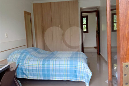 Casa de Vila à venda com 4 suítes em Guarapiranga, São Paulo, SP
