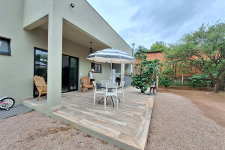 Casa à venda com 3 suítes no condomínio Chácaras do Lago, Vinhedo - SP