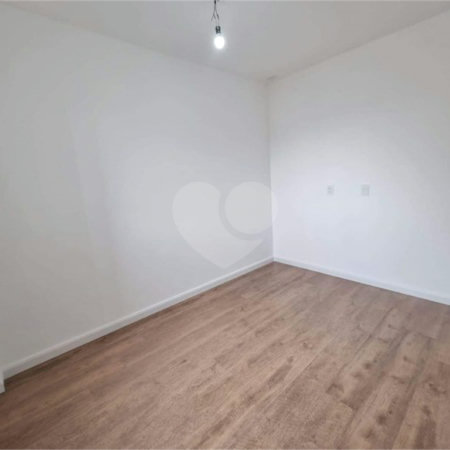 Apartamento à venda com 2 quartos, sendo 1 suíte, em Parque São Jorge, São Paulo, SP