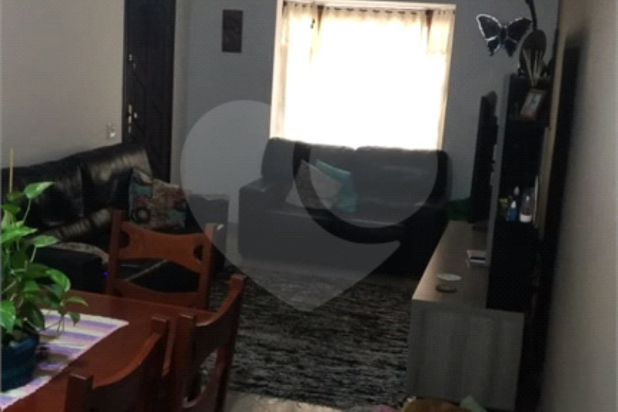 Sobrado à venda com 3 quartos, sendo 1 suíte, em Vila Maria Alta, São Paulo, SP