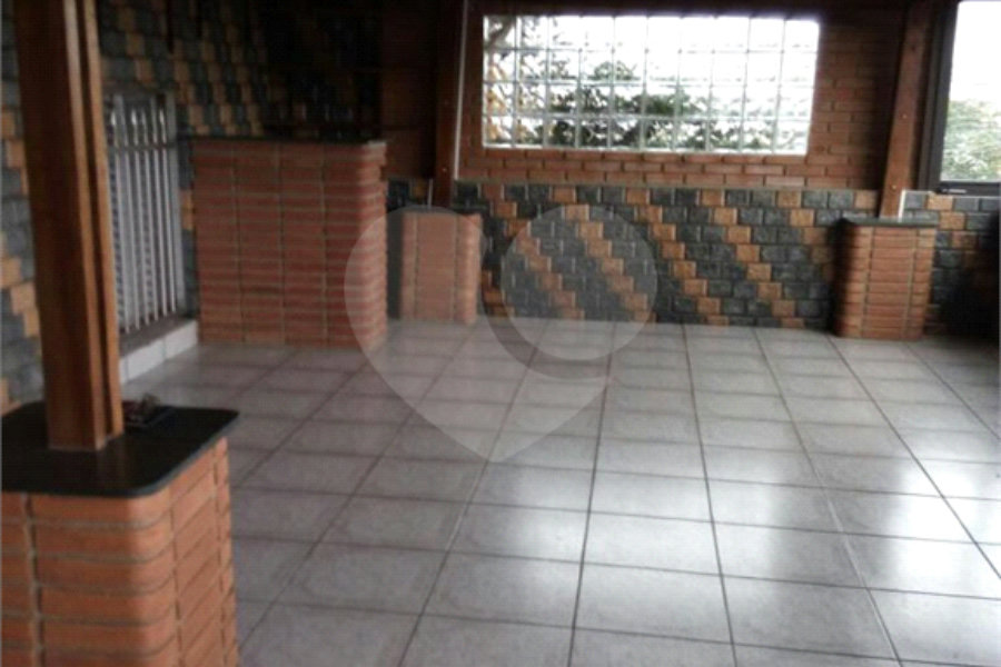 Sobrado à venda com 4 quartos em Jardim Ana Maria, Santo André, SP