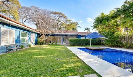 Casa à venda com 3 quartos, sendo 1 suíte,  em Brooklin, São Paulo, SP
