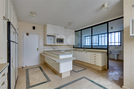 Apartamento à venda com 4 suítes em Santo Amaro, São Paulo, SP