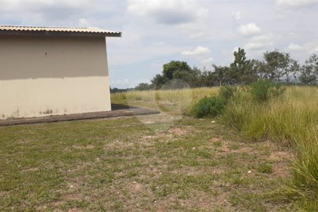 Chácara à venda com 4 quartos, sendo 1 suíte, em Vista Alegre, Vinhedo, SP