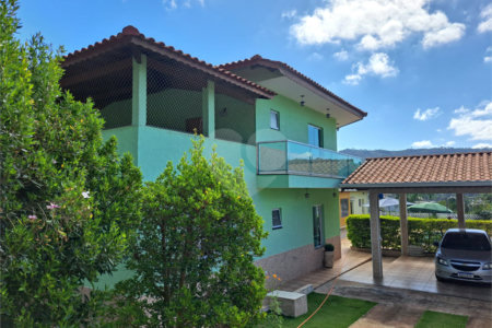 Chácara à venda com 3 quartos, sendo 2 suítes,  em Chácaras Fernão Dias, Atibaia, SP