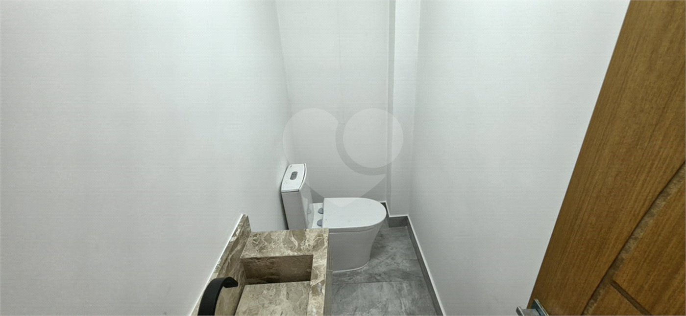 Sobrado à venda com 3 quartos, sendo 1 suíte, em Vila Bonilha, São Paulo, SP