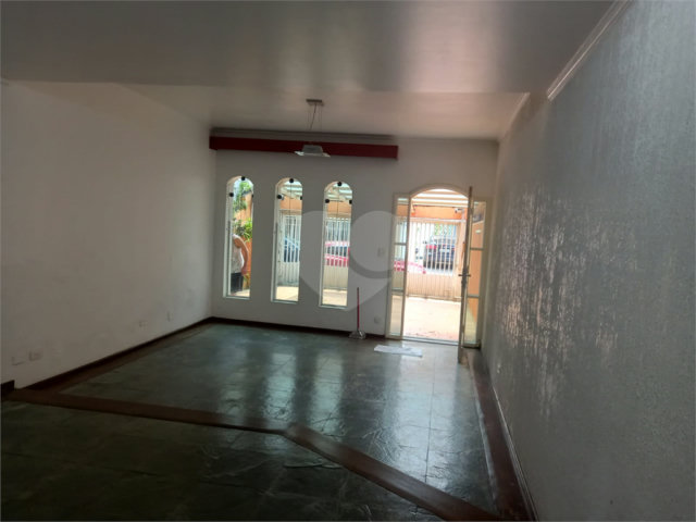 Casa para alugar com 4 quartos, sendo 1 suíte,  em Chácara Santo Antônio, São Paulo, SP
