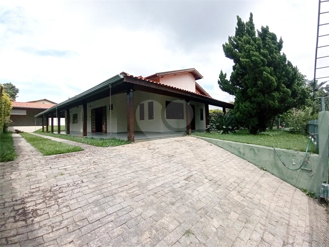 Casa a Venda no Condomínio Vista Alegre - Café em Vinhedo/SP