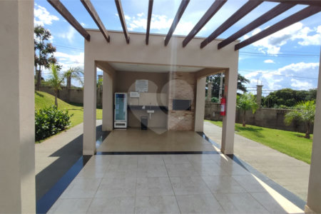 Lote à Venda em São Carlos, no Condomínio Villeneuve I