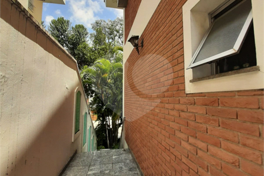 Sobrado à venda com 4 quartos, sendo 2 suítes, em Jardim Franca, São Paulo, SP
