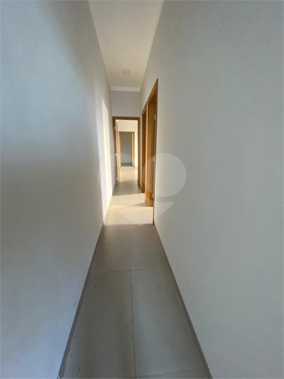 Casa à venda com 3 quartos, sendo 1 suíte, em Ipê, Três Lagoas, MS