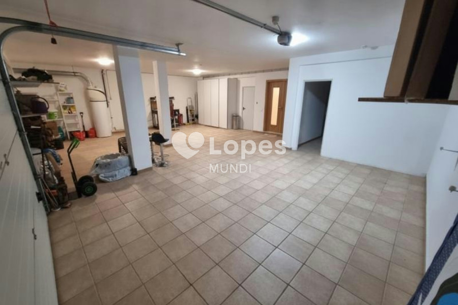 Casa com 4 quartos à venda em Albufeira, Algarve, Portugal – Vista para o mar e piscina