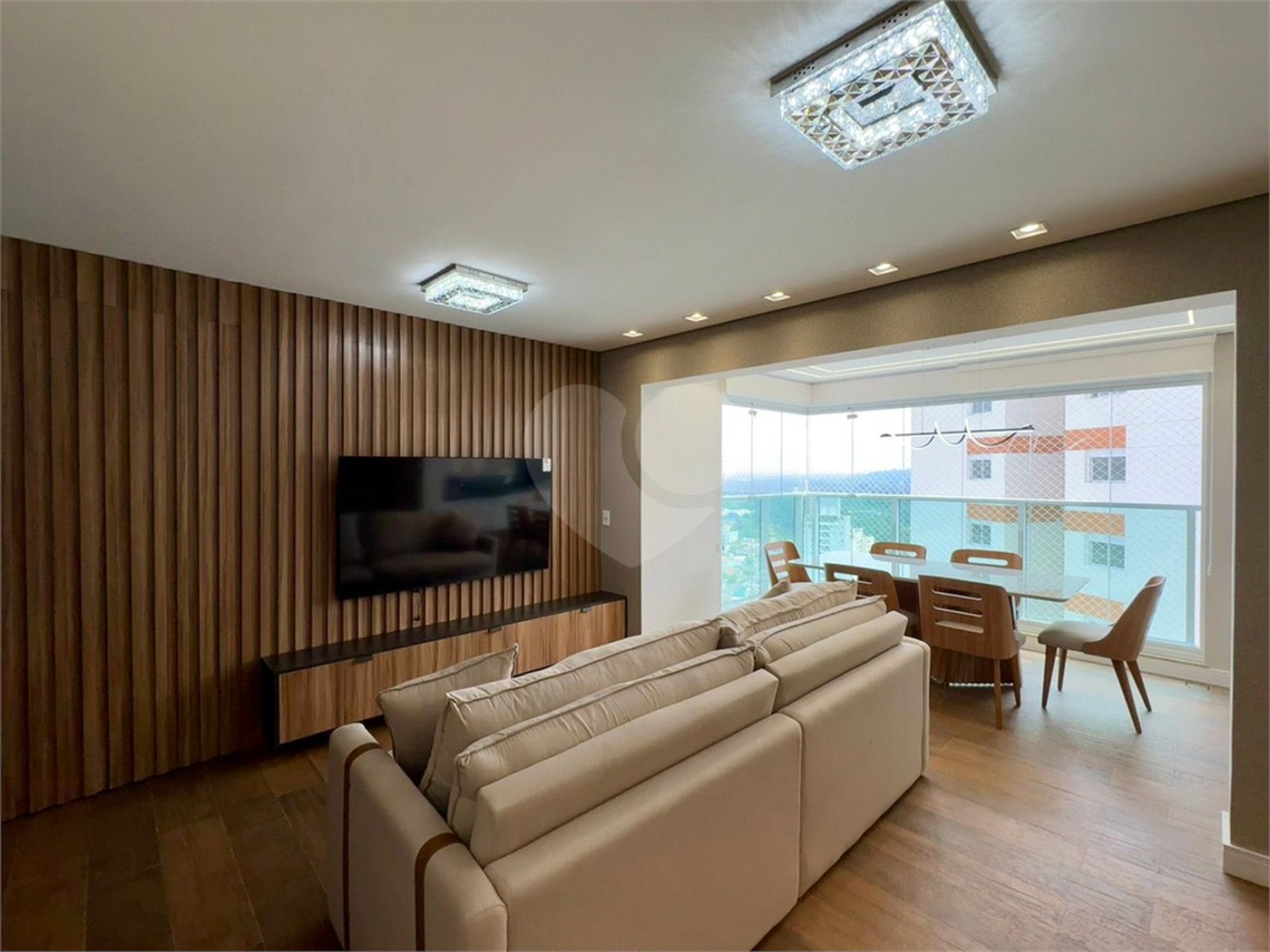 Apartamento à venda com 2 suítes em Vila Mogilar, Mogi das Cruzes, SP