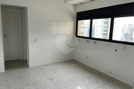 Apartamento à venda ou para alugar com 4 suítes em Vila Andrade, São Paulo, SP