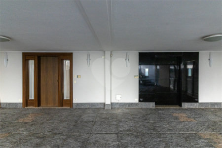 Sobrado à venda com 6 quartos, sendo 4 suítes,  em Alto da Lapa, São Paulo, SP