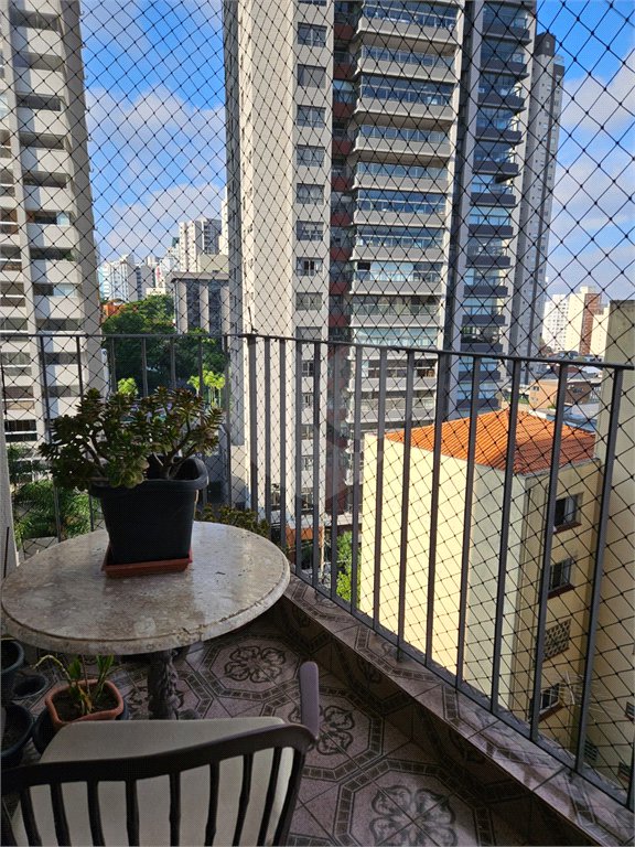 Casa à venda com 3 quartos, sendo 1 suíte, no condomínio Jconde de Irajá, São Paulo - SP