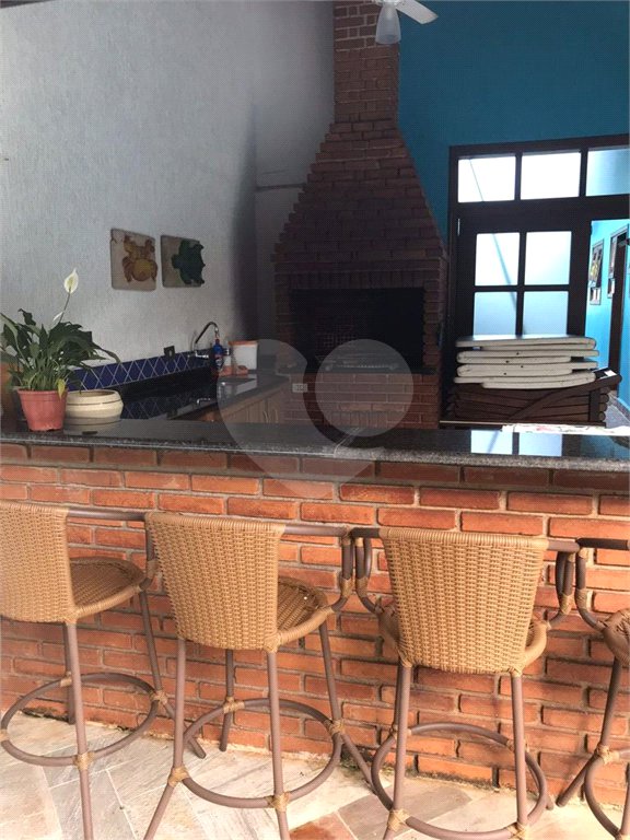 Sobrado à venda com 5 quartos, sendo 3 suítes, em Barra do Una, São Sebastião, SP
