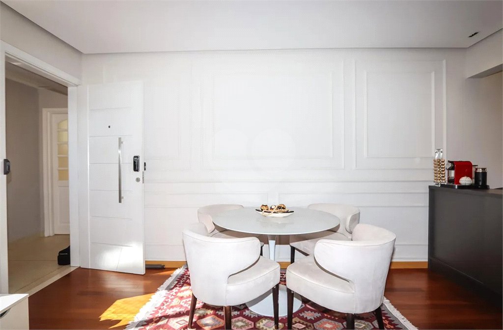 Apartamento à venda com 2 quartos em Bela Vista, São Paulo, SP