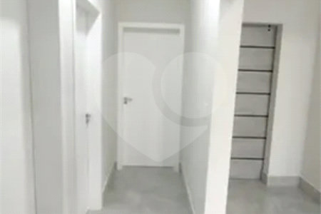 Casa à venda com 3 quartos, sendo 1 suíte,  no condomínio Terras do Vale, Caçapava - SP