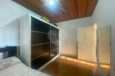 Sobrado à venda com 4 quartos em Vila Gustavo, São Paulo, SP