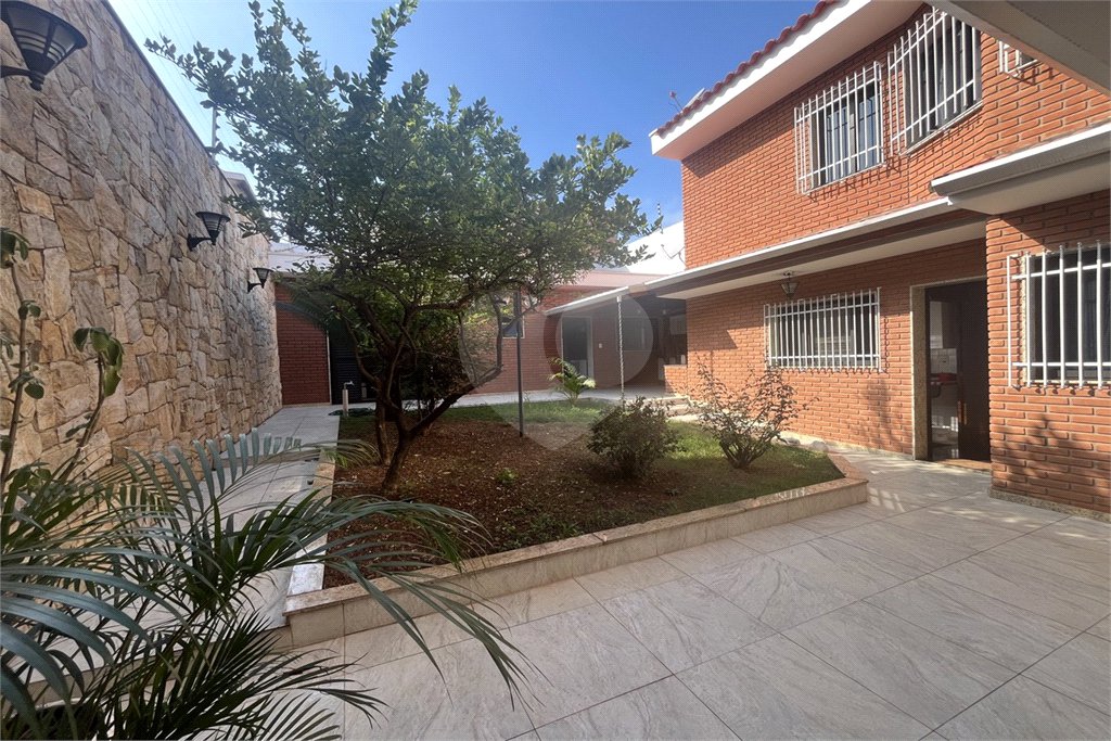 Casa à venda com 4 quartos, sendo 3 suítes, em Vila Guilherme, São Paulo, SP