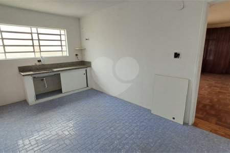 Sobrado à venda com 3 quartos em Água Fria, São Paulo, SP