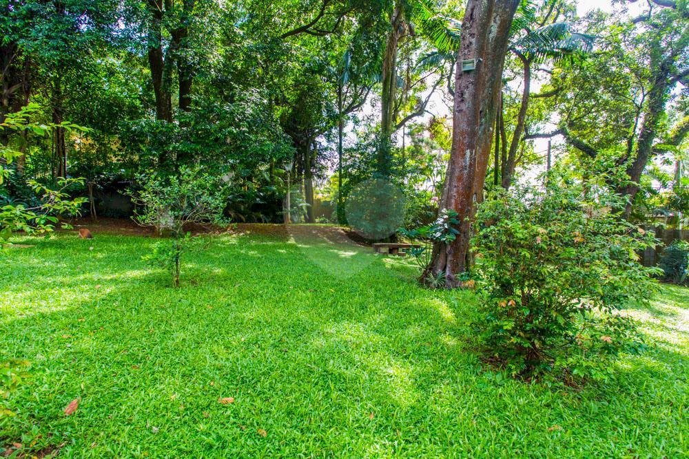Casa para alugar com 4 suítes no condomínio Chácara Flora, São Paulo - SP
