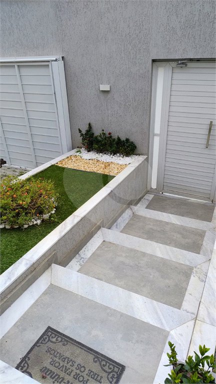 Casa à venda com 3 quartos, sendo 2 suítes, no condomínio Planície do Araguaia, Rio de Janeiro - RJ