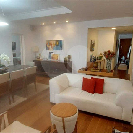 Apartamento à venda com 4 quartos, sendo 1 suíte,  em Tijuca, Rio de Janeiro, RJ