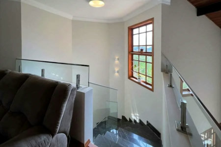 Casa à venda com 4 quartos, sendo 3 suítes, em Jardim Passárgada I, Cotia, SP