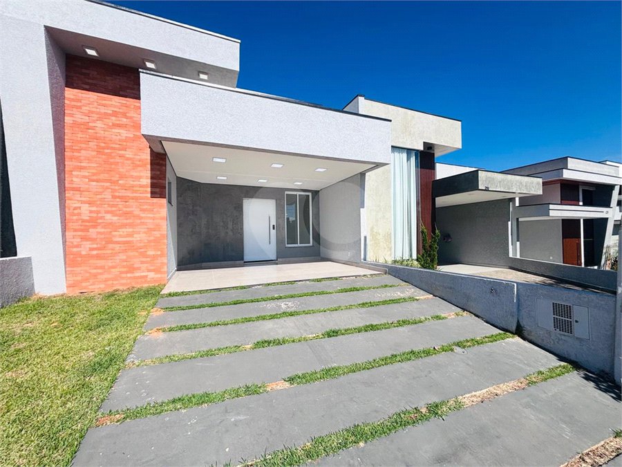 Casa à venda com 3 quartos, sendo 1 suíte, no condomínio Jardim Residencial Villagio Ipanema I, Sorocaba - SP