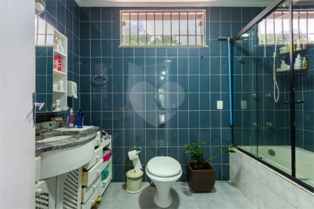 Sobrado à venda com 4 quartos, sendo 2 suítes,  em Vila Madalena, São Paulo, SP
