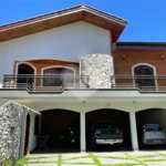 Casa à venda com 6 quartos, sendo 1 suíte, no condomínio Granja Olga I, Sorocaba - SP