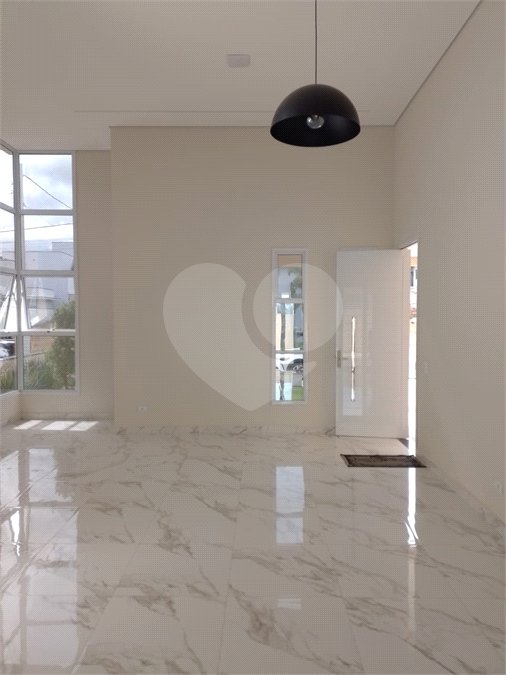 Casa à venda com 3 suítes no condomínio Lagos D'icaraí, Salto - SP
