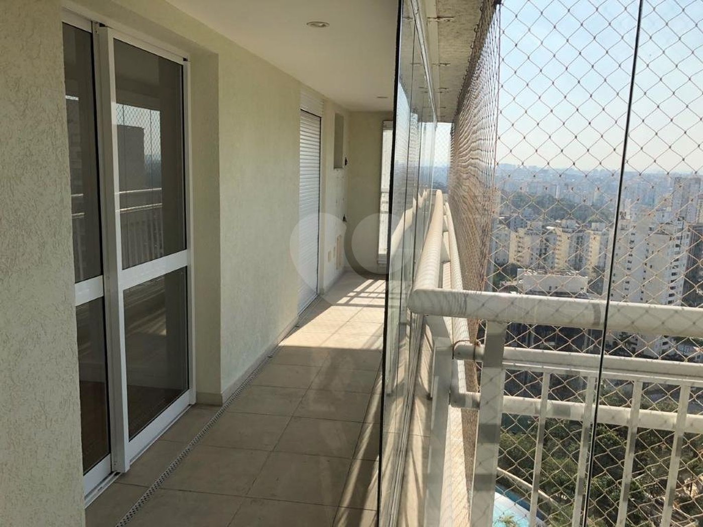 Apartamento à venda com 3 suítes em Vila Suzana, São Paulo, SP