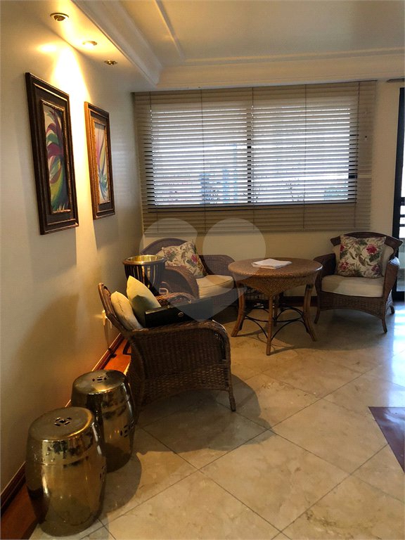Apartamento à venda com 4 quartos, sendo 1 suíte, em Jardim Avelino, São Paulo, SP