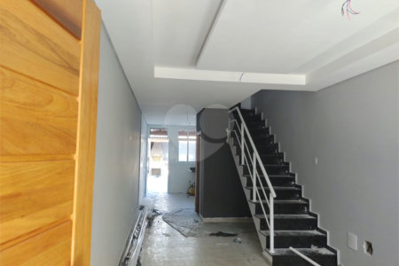 Sobrado à venda com 3 quartos, sendo 1 suíte,  em Campo Grande, São Paulo, SP