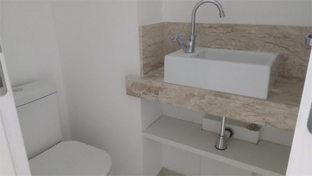 Apartamento à venda com 3 quartos, sendo 1 suíte, em Vila Suzana, São Paulo, SP