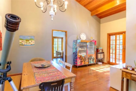 Casa à venda com 4 quartos, sendo 2 suítes,  em Granja Viana, Cotia, SP