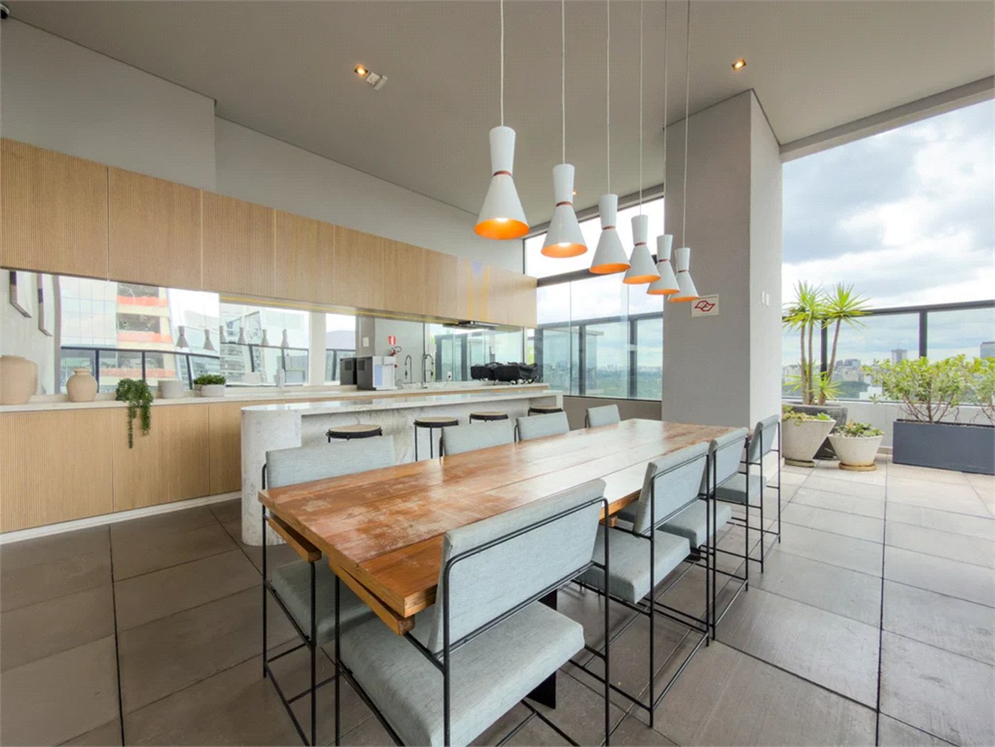 Apartamento à venda com 3 suítes em Pinheiros, São Paulo, SP