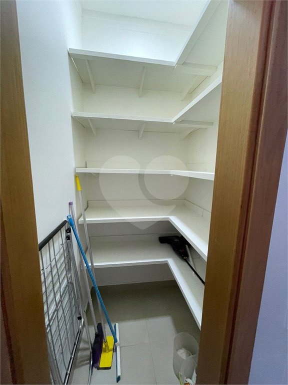 Casa no Condomínio Quebec