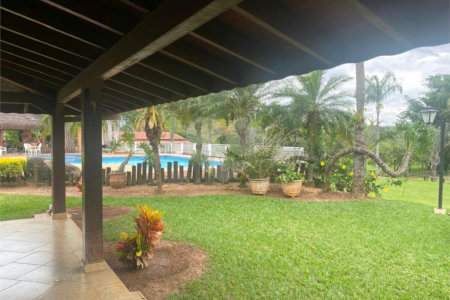 Casa à venda com 8 quartos, sendo 4 suítes, no condomínio Santa Filomena, Salto - SP