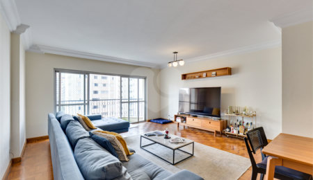Apartamento à venda com 3 quartos, sendo 2 suítes,  em Moema, São Paulo, SP