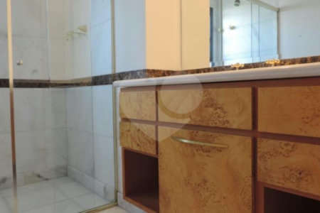 Apartamento à venda com 3 suítes em Jardim Marajoara, São Paulo, SP